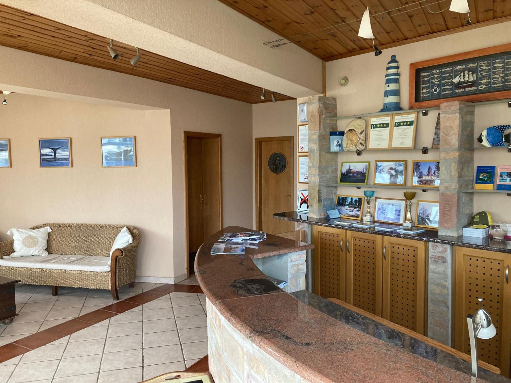 Nautilus Etterem Es Panzio Hotel Dabas Exterior photo